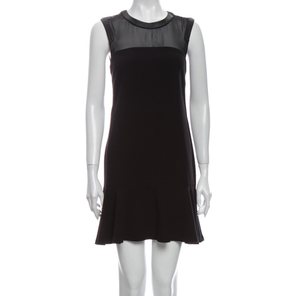 Sandro
Crew Neck Mini black Dress
Size: M